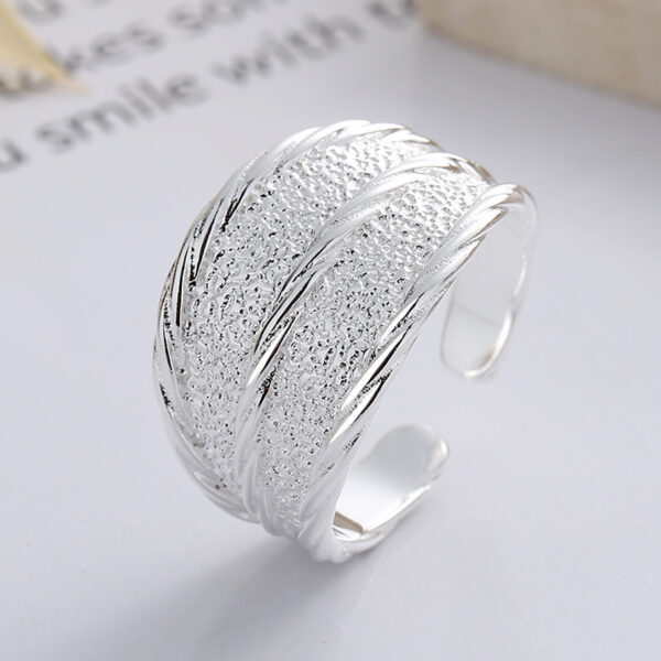 9358dfb0-9249-4402-b471-3aea6cb746b0.jpg S925 Sterling Silver Simple Minimalist Concave-convex Texture Ring