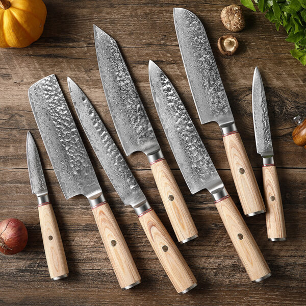 ad8bad33-521c-438e-b6ef-4ed8bf1b86c9.jpg Damascus Steel Hand Kitchen Knife